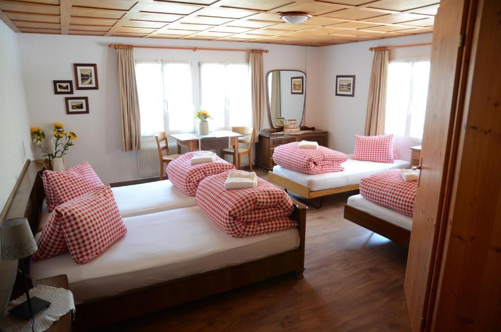 Gaestehaus Schaefli Intschi 部屋 写真